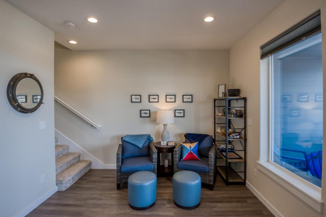 Oceanview Townhome - Pet Friendly - Sleeps 6 - King Depoe Bay Exterior photo