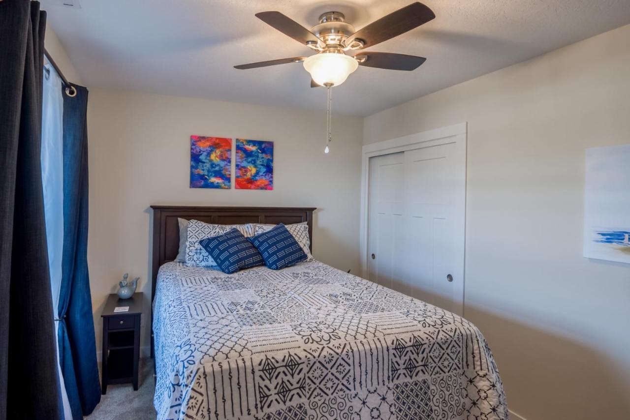 Oceanview Townhome - Pet Friendly - Sleeps 6 - King Depoe Bay Exterior photo