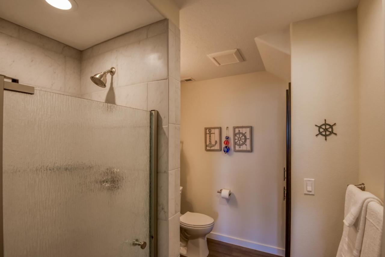 Oceanview Townhome - Pet Friendly - Sleeps 6 - King Depoe Bay Exterior photo